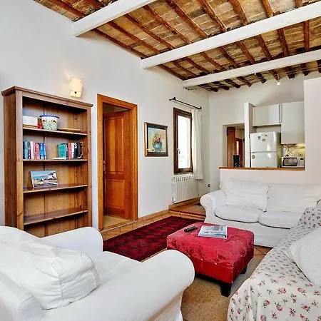 Lungaretta 2 Apartment Rome